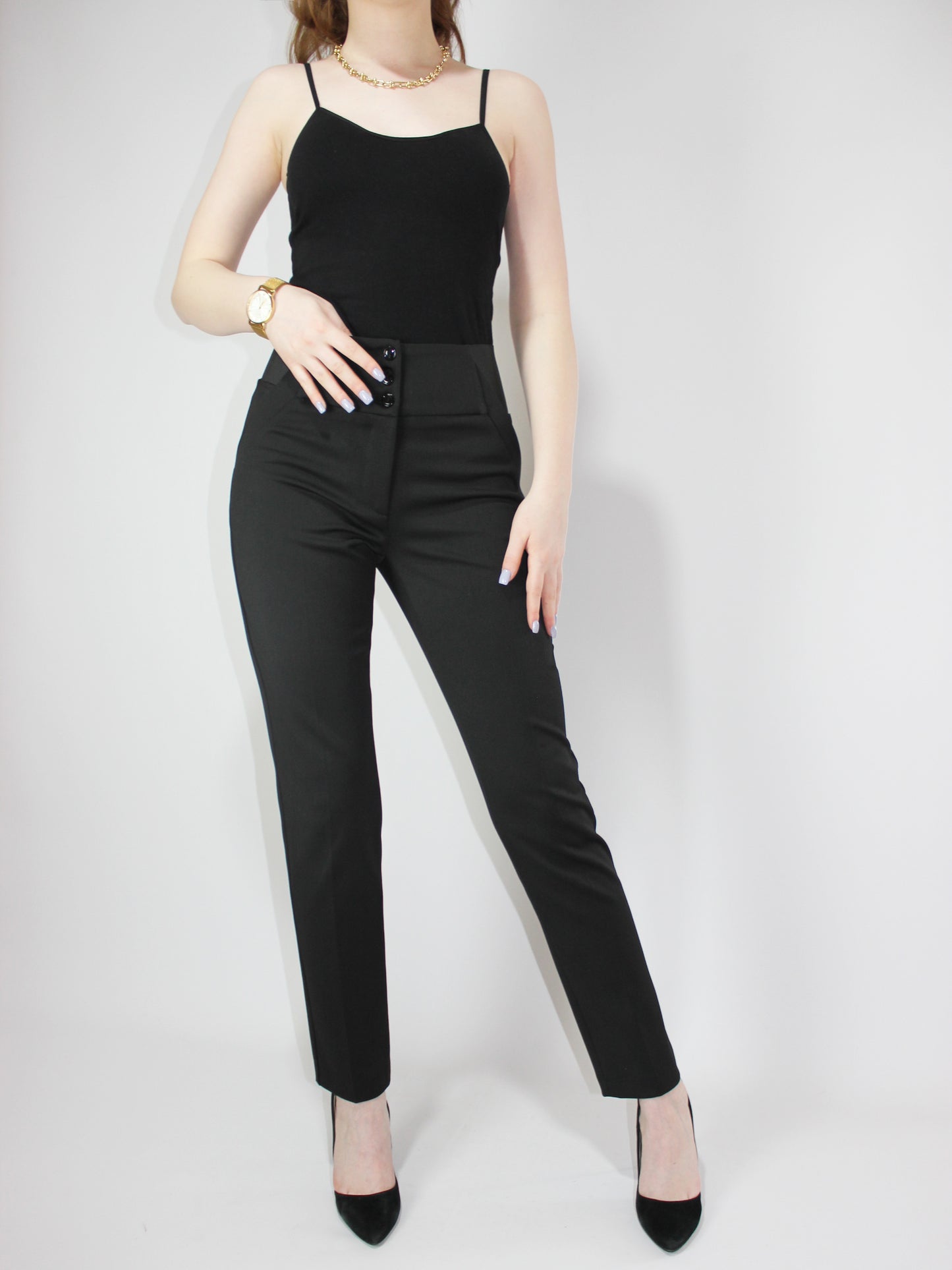 Pantalon noir classique pour le code vestimentaire